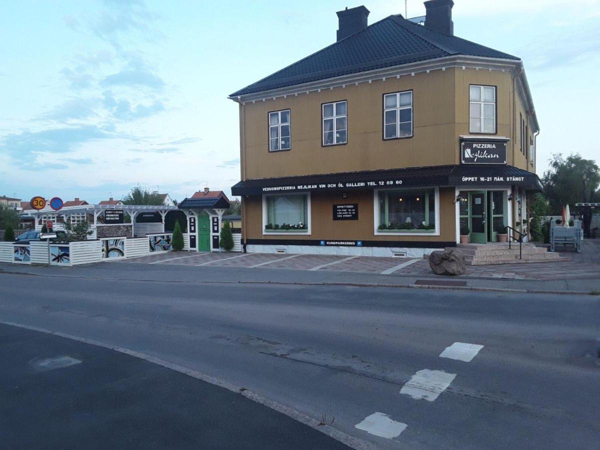 Paradlaegenhet Eskilstuna Extérieur photo