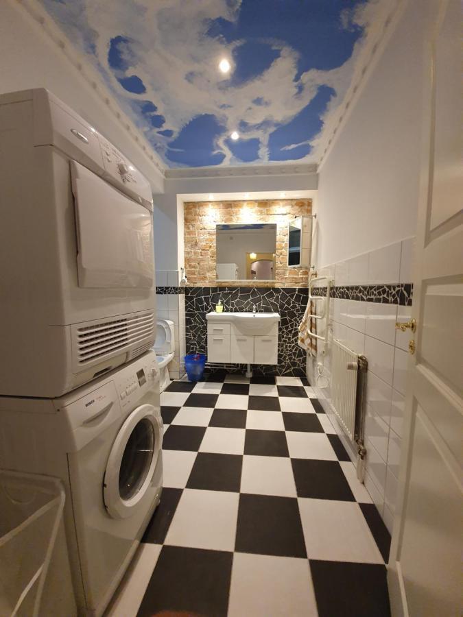 Paradlaegenhet Eskilstuna Extérieur photo